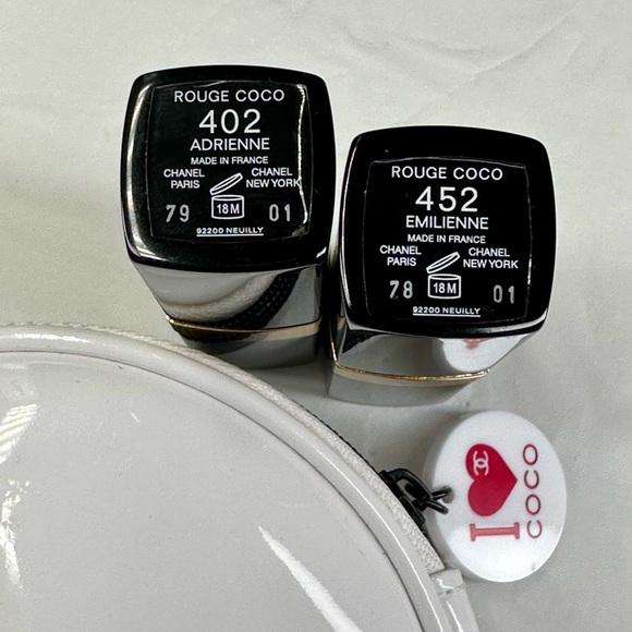 Chanel Lip Rouge With Zip Pouch - Picture 4 of 8